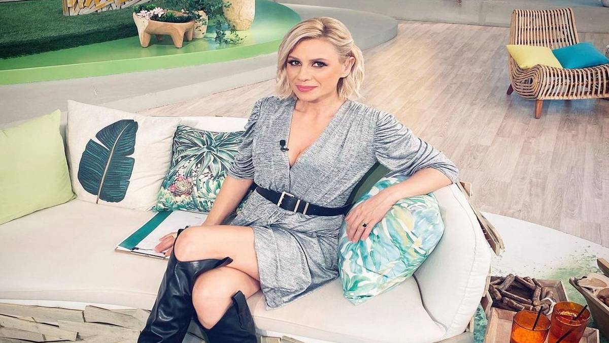 Χαμογελάει ξανά η Κατερίνα Καραβάτου μετά το διπλό χτύπημα: “Κι αυτό ήταν ότι καλύτερο θα μπορούσε να μας τύχει”