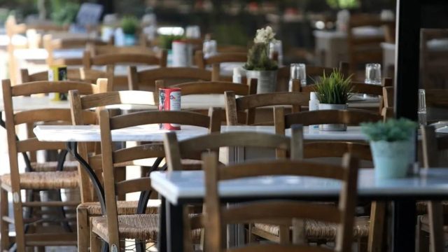 Κορωνοϊός: Χαλαρώνουν τα μέτρα – Τι αλλάζει από σήμερα (31/01) στην εστίαση