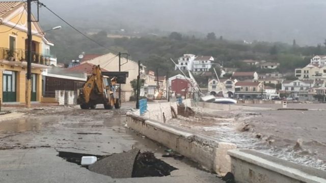Κακοκαιρία “Διομήδης”: Έσπασαν φράγματα, πλημμύρισαν σπίτια – Πού καταγράφονται προβλήματα