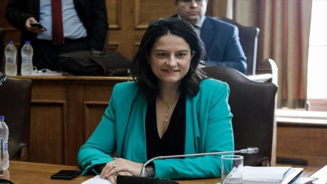 Σχολεία – Εκπαιδευτικοί: Πάνω από 4.700 άμεσες προσλήψεις αναπληρωτών – Όσα ανακοίνωσε επίσημα η Κεραμέως