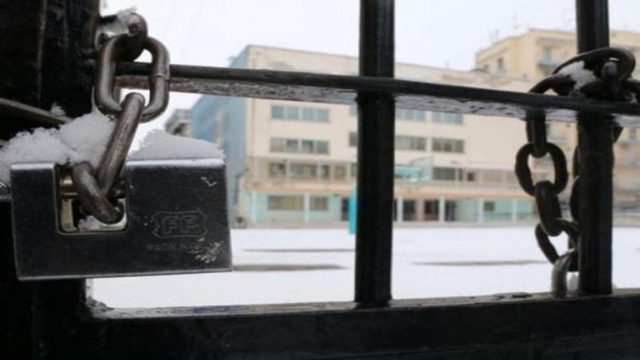 Σχολεία – Επίσημο: Κλειστά και αύριο (27/1) στην Αττική – Με τηλεκπαίδευση τα μαθήματα (video)