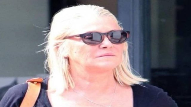 ΣΟΚ στο διαδίκτυο με το ποστάρισμα της Ρούλας Κορομηλά – «Χάρηκα που σας γνώρισα…» (ΦΩΤΟ)
