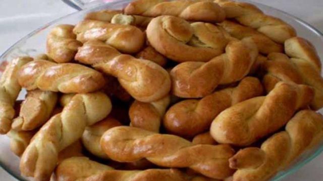 Κουλουράκια της τεμπέλας: Εύκολα  χωρίς ζύμωμα και πλάσιμο – Έτοιμα σε 20 λεπτά