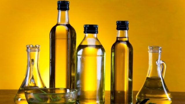 Βάζετε το ελαιόλαδο σε γυάλινο δοχείο; Τότε κινδυνεύετε από…