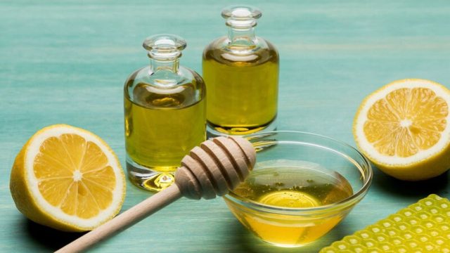 Κάντε τη τέλεια απολέπιση στο δέρμα σας με ελαιόλαδο και άλλα 3 υλικά