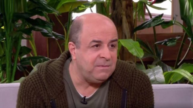 «Βόμβα»: Ο Μάρκος Σεφερλής αποκάλυψε τι ρωτάει κάθε φορά την Έλενα Τσαβαλιά