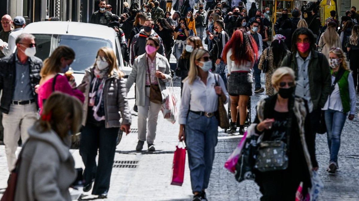 Κορωνοϊός – Τζανάκης: Πότε θα κορυφωθεί το πανδημικό κύμα με 52.000 κρούσματα (video)