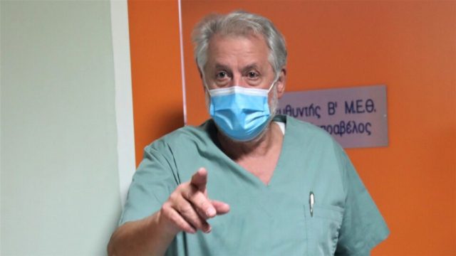 Άγριο ξέσπασμα Νίκου Καπραβέλου: «Λεβεντοκόπανοι όσοι κάνουν πάρτι…» (Video)