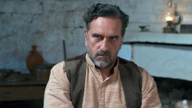 Νίκος Ψαρράς: «Στο Λος Άντζελες έχω σερβίρει πολύ ταραμά και ελληνική σαλάτα για να βγάζω τα προς το ζην»