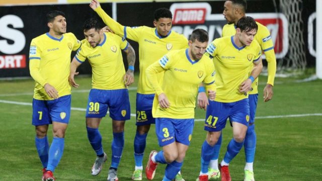 Super League: Οι Αγρινιώτες επιβεβαίωσαν την ανοδική τους πορεία –  Επική ματσάρα στο Ηράκλειο και διπλό με 4-2 (Βίντεο)