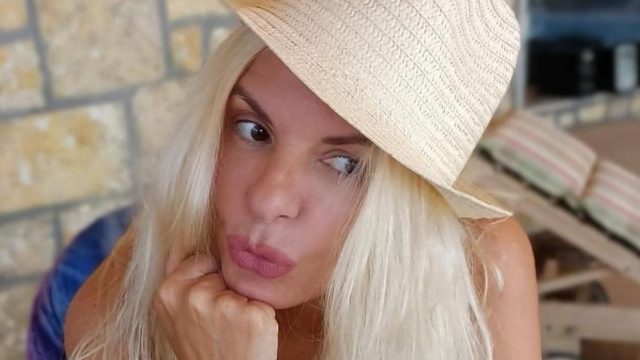 Σάλος με τις «ερωτικές ταινίες» της Αννίτας Πάνια – Στην φόρα τα βίντεο