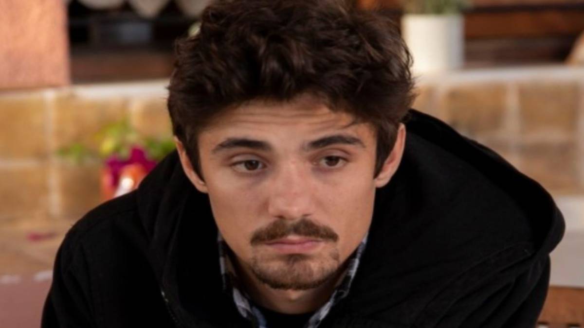 «Σασμός»: Mετά τη δολοφονία το «θαύμα» – Το viral βίντεο με τον Πετρή μέσα από το ασθενοφόρο