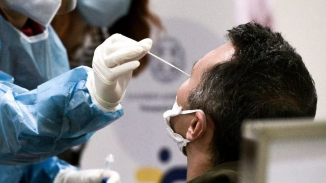Rapid Test: Πού θα γίνουν δωρεάν έλεγχοι την Τρίτη (25/1)