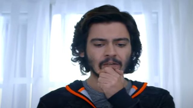 Elif: Ο Κερέμ ανακοινώνει μπροστά σε όλους τον γάμο του – “Όποιος θέλει δεν έρχεται…”