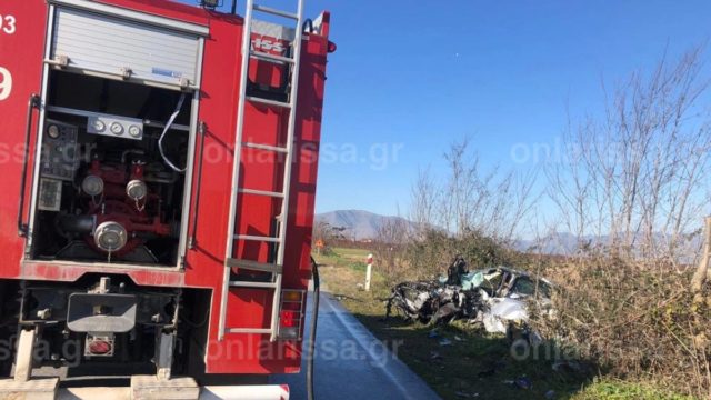 Θανατηφόρο τροχαίο στη Λάρισσα –  Μετωπική σύγκρουση φορτηγού με ΙΧ