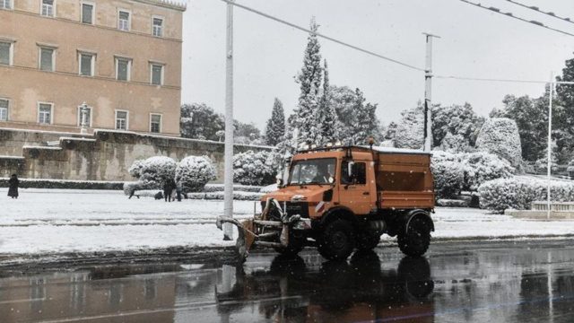 “Συναγερμός” Μαρουσάκη: Έρχεται σφοδρή χιονόπτωση – Αλυσίδες ίσως και στο κέντρο της Αθήνας