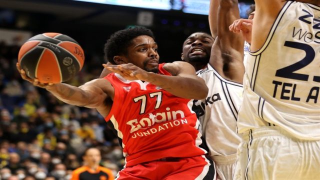 Euroleague: Παραδόθηκε στις ορέξεις της Μακάμπι ο Ολυμπιακός!