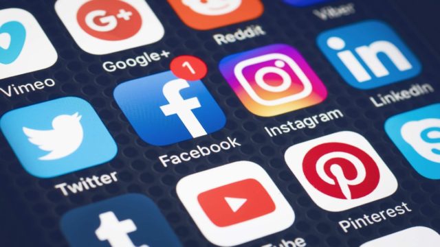 Η σημασία της προσφοράς μέσα από τα social media! (photo-video)