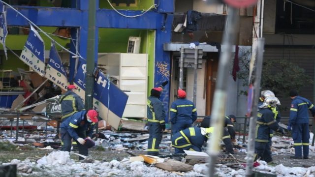 Έκρηξη στη Συγγρού: “Θύμα” και το γραφείο της συζύγου του Καμμένου – Τι είπε ο τραυματίας στους αστυνομικούς (photos/video)