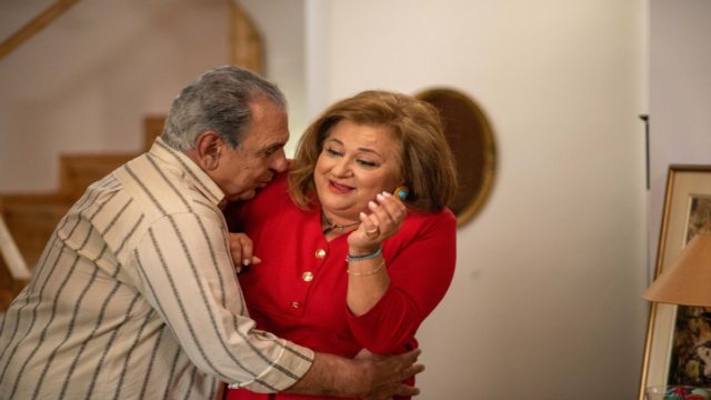 Συμπέθεροι από τα Τίρανα: Ο Μπουκουράν επιστρέφει και τα αλλάζει όλα