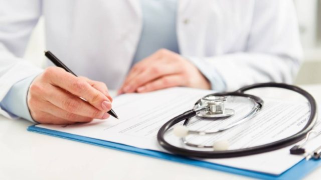 Ψευδείς συνταγογραφήσεις: Πέντε συλλήψεις και κατασχέσεις που ξεπερνούν το μισό εκατ. ευρώ
