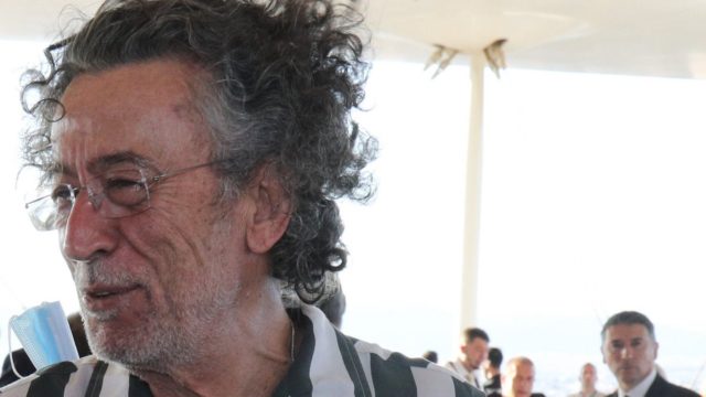 Έξαλλος ο Μάκης Τριανταφυλλόπουλος: «Είσαι τόσο άθλιος…»