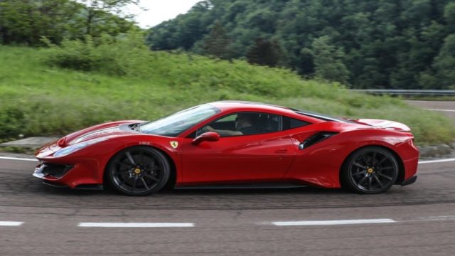 Τροχαίο στη Βούλα: Αυτή ήταν η μοιραία Ferrari του Τζώρτζη Μονογυιού (Video)