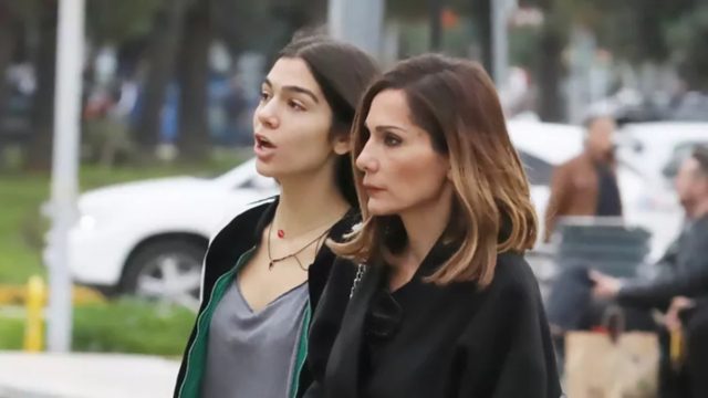 Μαγεία το σπίτι της Δέσποινας Βανδή: Απίστευτο βίντεο από το σαλόνι μαζί με την κόρη της, Μελίνα Νικολαΐδη