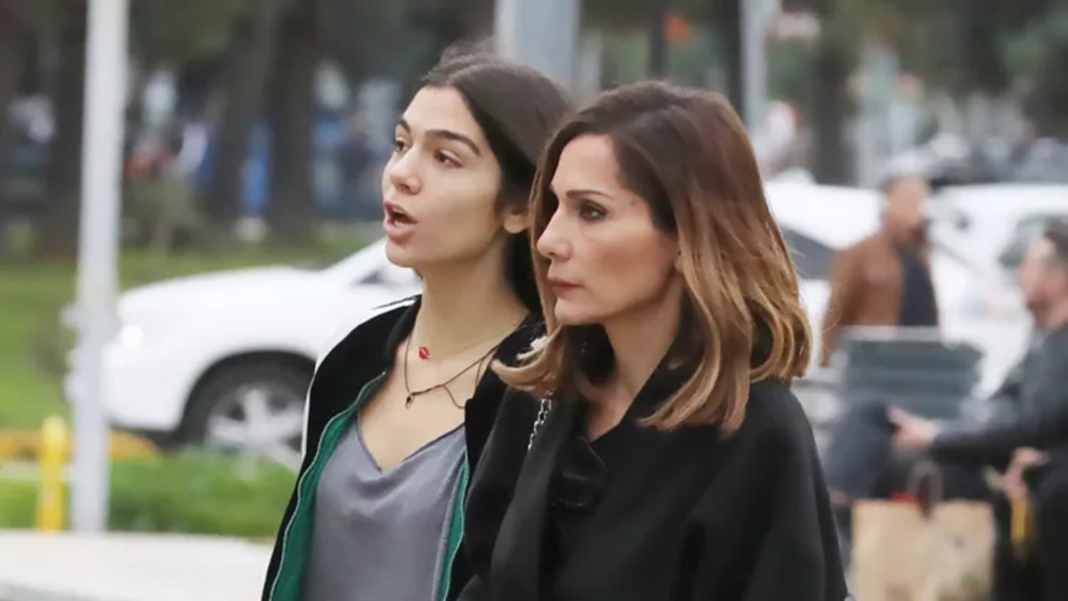 Μαγεία το σπίτι της Δέσποινας Βανδή: Απίστευτο βίντεο από το σαλόνι μαζί με την κόρη της, Μελίνα Νικολαΐδη