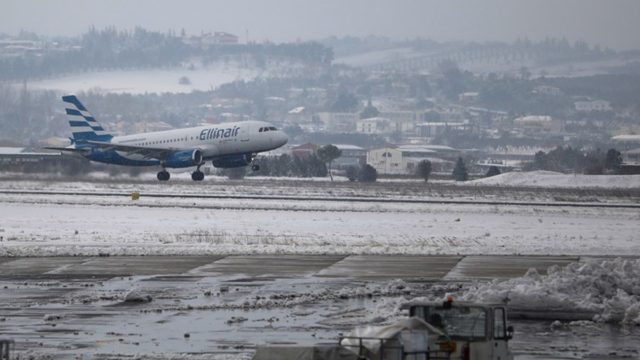Κακοκαιρία “Ελπίδα”: Εγκλωβισμένος στο αεροδρόμιο ο Ολυμπιακός – Ούτε Βελιγράδι, ούτε Πειραιά η αποστολή