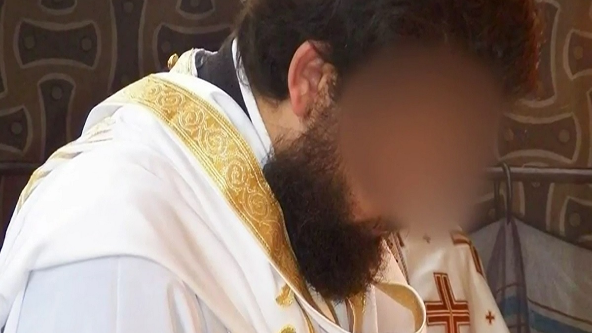 Υπόθεση βιασμού ανήλικης από ιερέα: «Ίσως με ερωτεύθηκε, δεν ενέδωσα και θέλησε να με καταγγείλει» – Αύριο η απολογία του 37χρονου (Video)