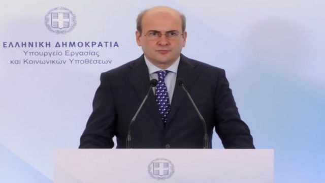 Κατώτατος μισθός – Αποκάλυψη Χατζηδάκη: Ετήσια αύξηση έως 533 ευρώ για τους εργαζόμενους