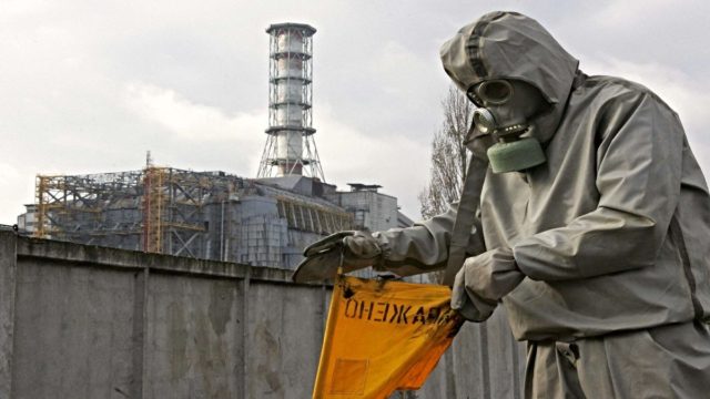 Πόλεμος στην Ουκρανία: Καταγγελίες για διαρροή ραδιενέργειας στο Τσέρνομπιλ
