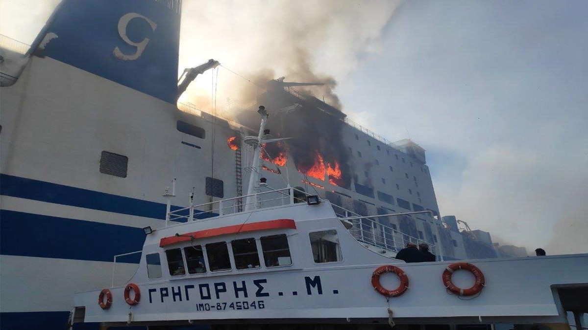 Φωτιά στο Euroferry Olympia – Συγκλονίζει ο Έλληνας που σώθηκε και στο Norman Atlantic: «Γλίτωσα δύο φορές» (video)