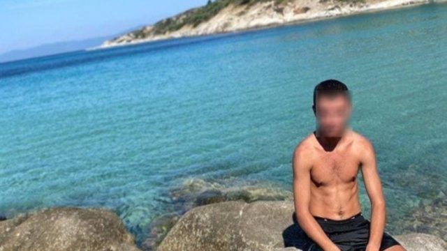 Δολοφονία Άλκη: Τι λένε τα Αλβανικά μέσα για τον 20χρονο – Οι φωτογραφίες με τους χούλιγκαν και το τατουάζ για τον ΠΑΟΚ