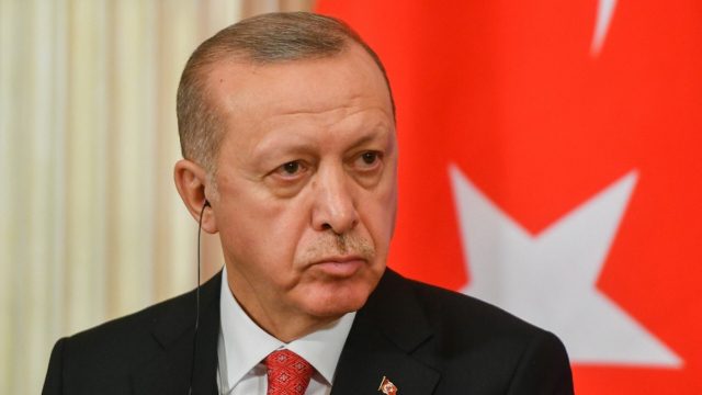 «Τραβάει το σχοινί» ο Ερντογάν: Δε θα μείνουμε σιωπηλοί για τις στρατιωτικές δραστηριότητες στα νησιά