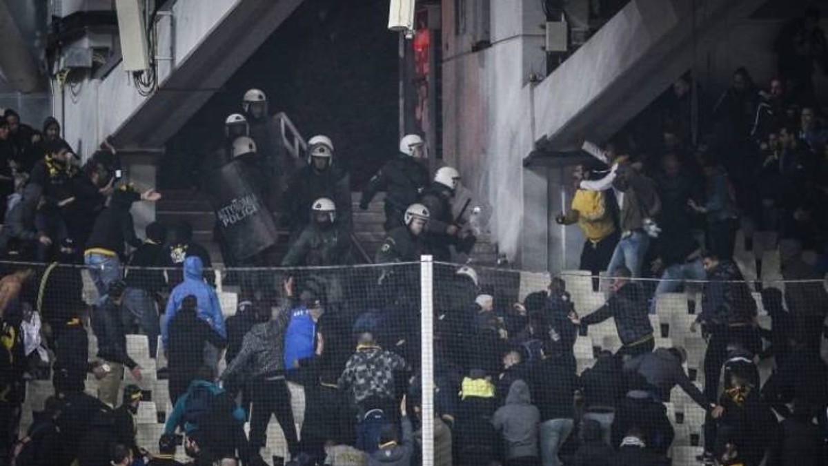 Μεγάλη αστυνομική επιχείρηση στην Αθήνα: “Ντου” της ΕΛΑΣ σε συνδέσμους του ΠΑΟΚ και άλλων ομάδων