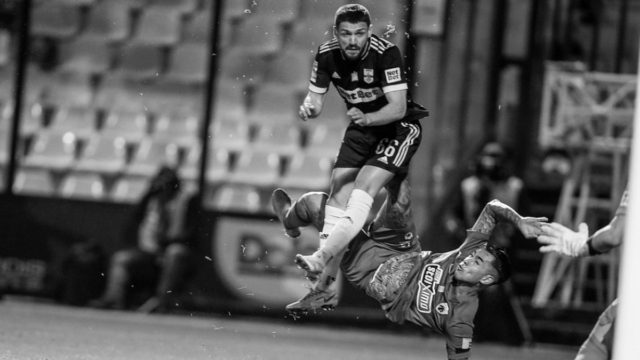 Super League: Μεγάλη νίκη Άρη επί της ΑΕΚ με γκολ στις καθυστερήσεις