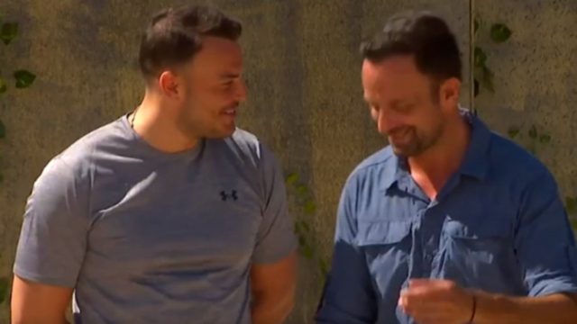 Survivor 5: Έμειναν όλοι άναυδοι – Η είσοδος του Σάκη Αρσενίου στο ριάλιτι (video)