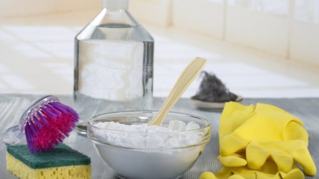 3+1 πράγματα που δεν πρέπει να καθαρίζετε με μαγειρική σόδα