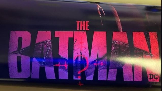 Δεν θα το πιστεύετε: Το μήνυμα που κρύβεται πίσω από αφίσα του Batman – Φαίνεται μόνο σε μαύρο φως