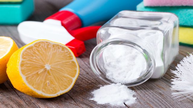 Μαλακτικό ρούχων με 4 υλικά! Φτιάξτε το μόνοι σας χωρίς να ξοδέψετε ούτε ευρώ
