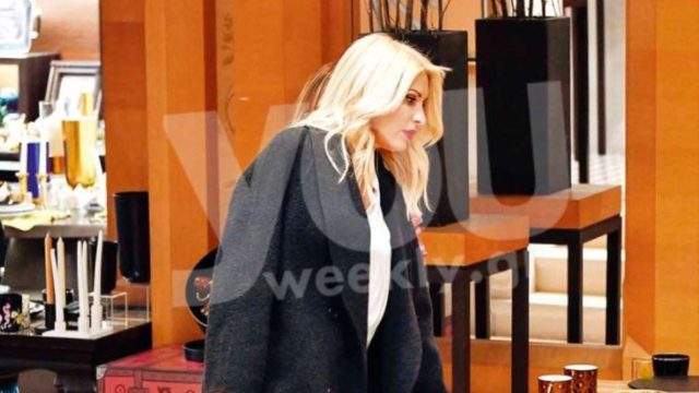 Πανικός με την Ελένη Μενεγάκη σε μαγαζί της Κηφισιάς – Καρέ καρέ αποκλειστικές φωτογραφίες