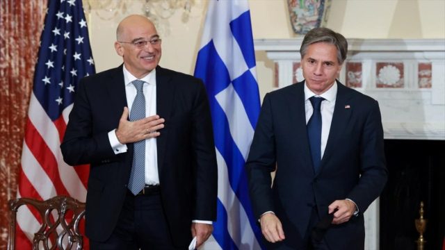 Πόλεμος στην Ουκρανία – Μπλίνκεν: «Η Ελλάδα είναι ζωτικής σημασίας σύμμαχος του ΝΑΤΟ» – Συνομιλία με Δένδια