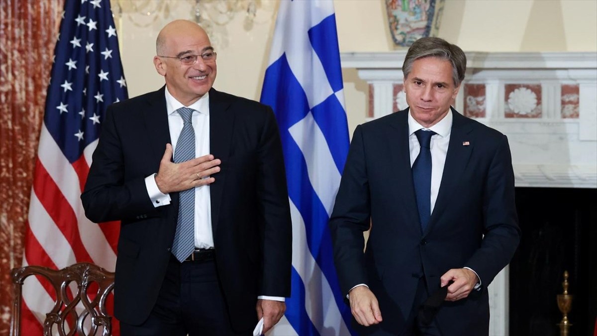 Πόλεμος στην Ουκρανία – Μπλίνκεν: «Η Ελλάδα είναι ζωτικής σημασίας σύμμαχος του ΝΑΤΟ» – Συνομιλία με Δένδια