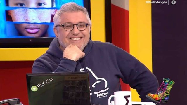 Η ώρα της κρίσης για τον Στάθη Παναγιωτόπουλο: Ξεκινά η δίκη! Το χρονικό της υπόθεσης, οι μαρτυρίες των θυμάτων και η απολογία του παρουσιαστή (Video)