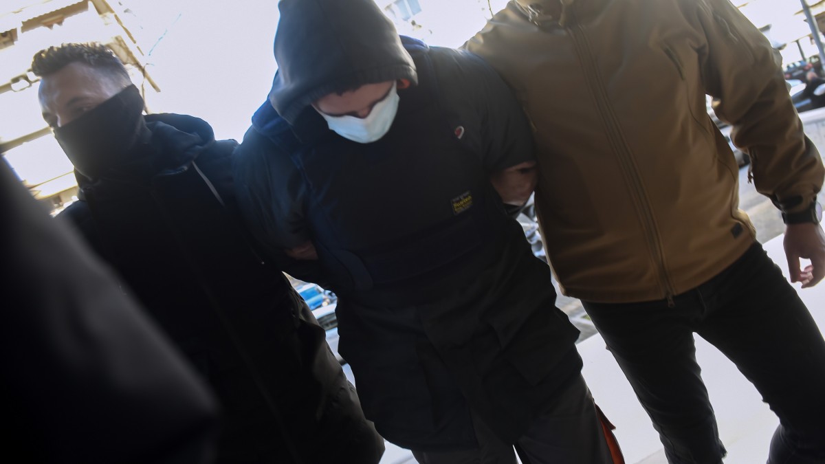 Δολοφονία 19χρονου στη Θεσσαλονίκη: Bαρύ το κατηγορητήριο για τον 23χρονο – Ταυτοποιήθηκαν οι συνεργοί του (Video)