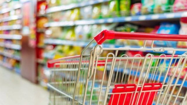 «Σεισμός» στην αγορά με μεγάλο ελληνικό σούπερ μάρκετ: Δείτε ποιος το αγόρασε