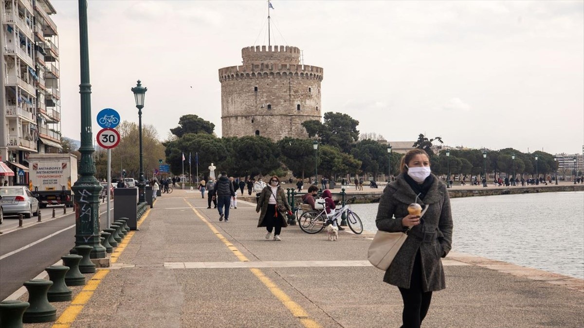 Κορωνοϊός – Θεσσαλονίκη: “Πνίγεται” η πόλη με 31.000 ενεργά κρούσματα – 53.000 οι ασυμπτωματικοί