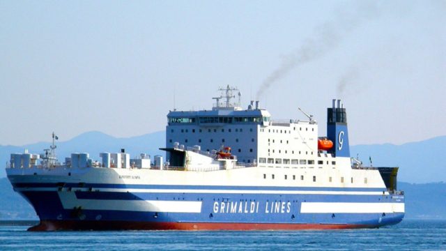 Euroferry Olympia: Βρέθηκε άτομο στην πρύμνη του πλοίου